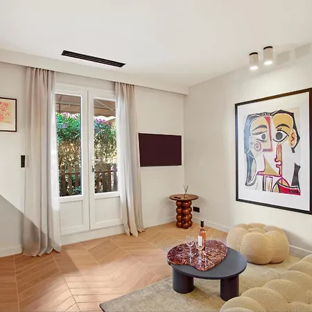 Sunny Flat St Tropez - By Maisons De Charloc Homes * Saint-Tropez